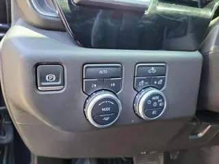 GMC Sierra 1500 2024 4x4 Elevation 4 puertas Cabina Crew 5.8 pies. Caja corta