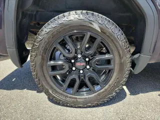 GMC Sierra 1500 2024 4x4 Elevation 4 puertas Cabina Crew 5.8 pies. Caja corta