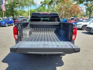 GMC Sierra 1500 2024 4x4 Elevation 4 puertas Cabina Crew 5.8 pies. Caja corta