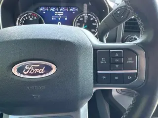 Ford F-150 2023 4x4 XLT 4 puertas SuperCrew 5.5 pies. SB