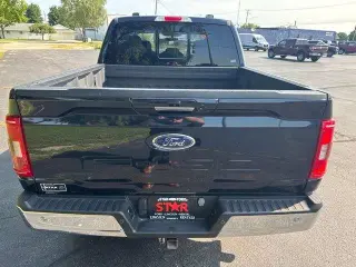 Ford F-150 2023 4x4 XLT 4 puertas SuperCrew 5.5 pies. SB