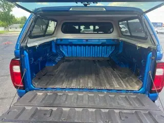 GMC Canyon 2024 4x4 AT4 4 puertas Cabina Crew 5 pies. SB