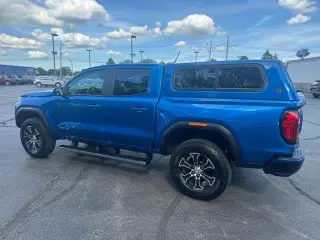 GMC Canyon 2024 4x4 AT4 4 puertas Cabina Crew 5 pies. SB
