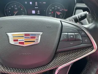 Cadillac XT5 2022 4x4 Sport 4 puertas SUV