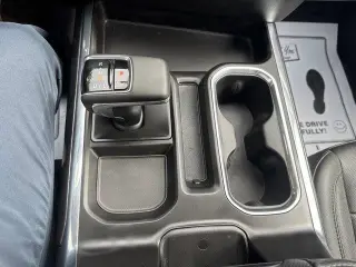 Chevrolet Silverado 1500 2023 4x4 LTZ 4 puertas Cabina Crew 5.8 pies. Caja corta
