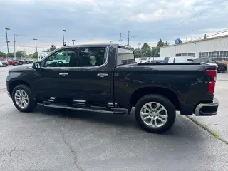 Chevrolet Silverado 1500 2023 4x4 LTZ 4 puertas Cabina Crew 5.8 pies. Caja corta