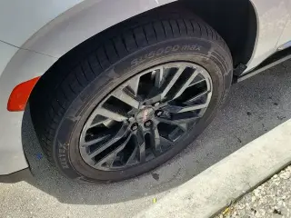 GMC Yukon 2022 4x2 Denali 4 puertas SUV