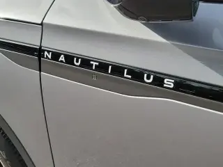 Lincoln Nautilus 2024 AWD Premiere 4 puertas SUV