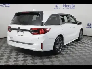 Honda Odyssey 2025 Touring 4 puertas Minivan