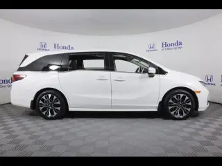 Honda Odyssey 2025 Elite 4 puertas Minivan