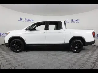 Honda Ridgeline 2024 AWD Black Edition 4 puertas Cabina Crew 5.3 pies SB