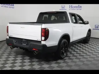 Honda Ridgeline 2024 AWD Black Edition 4 puertas Cabina Crew 5.3 pies SB