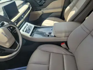 Lincoln Aviator 2024 Premiere 4 puertas SUV