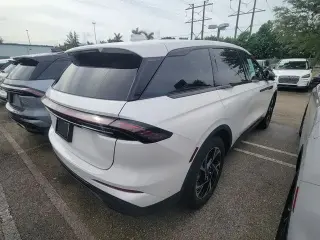 Lincoln Nautilus 2024 AWD Premiere 4 puertas SUV