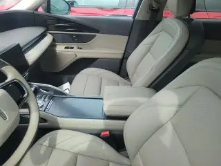 Lincoln Nautilus 2025 AWD Premiere 4 puertas SUV