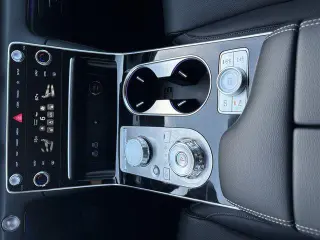 Genesis GV80 2025 AWD 2.5T Estándar 4 puertas SUV