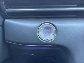Genesis GV80 2025 AWD 2.5T Estándar 4 puertas SUV