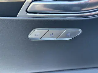 Genesis GV80 2025 AWD 2.5T Estándar 4 puertas SUV