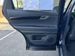 Genesis GV80 2025 AWD 2.5T Estándar 4 puertas SUV