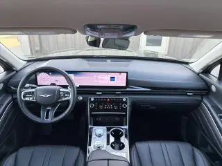 Genesis GV80 2025 AWD 2.5T Estándar 4 puertas SUV