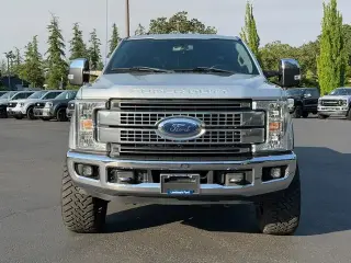 Ford F-350 Super Duty 2018 4x4 Limited 4 puertas Cabina Crew 6.8 pies. SRW Pickup