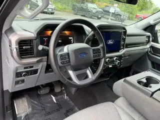 Ford F-150 2025 4x4 XLT 4 puertas SuperCrew 5.5 pies. SB