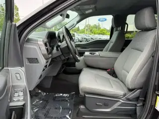 Ford F-150 2025 4x4 XLT 4 puertas SuperCrew 5.5 pies. SB