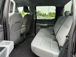 Ford F-150 2025 4x4 XLT 4 puertas SuperCrew 5.5 pies. SB
