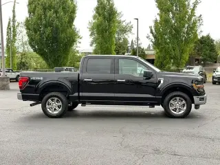 Ford F-150 2025 4x4 XLT 4 puertas SuperCrew 5.5 pies. SB
