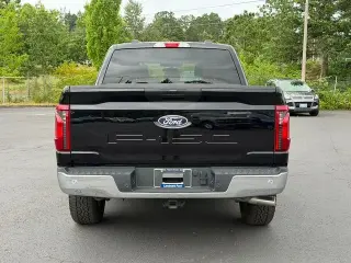 Ford F-150 2025 4x4 XLT 4 puertas SuperCrew 5.5 pies. SB