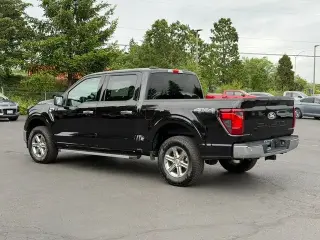Ford F-150 2025 4x4 XLT 4 puertas SuperCrew 5.5 pies. SB