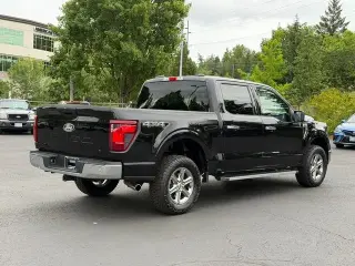 Ford F-150 2025 4x4 XLT 4 puertas SuperCrew 6.5 pies. Caja SB