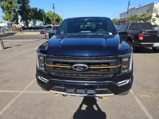 Ford F-150 2022 4x4 Tremor 4 puertas SuperCrew 5.5 pies. SB