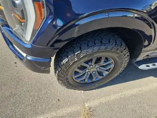 Ford F-150 2022 4x4 Tremor 4 puertas SuperCrew 5.5 pies. SB