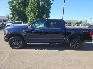 Ford F-150 2022 4x4 Tremor 4 puertas SuperCrew 5.5 pies. SB