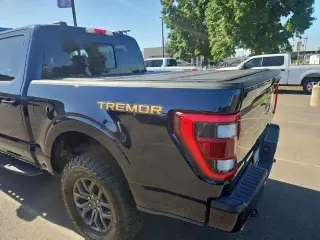 Ford F-150 2022 4x4 Tremor 4 puertas SuperCrew 5.5 pies. SB