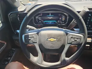 Chevrolet Silverado 1500 2026 4x4 LT 4 puertas Cabina Crew 5.8 pies. SB con 1LT