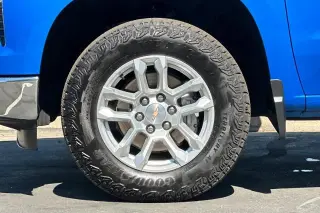 Chevrolet Silverado 1500 2026 4x4 LT 4 puertas Cabina Crew 5.8 pies. SB con 1LT