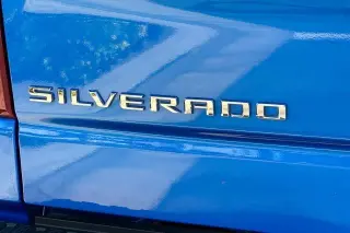 Chevrolet Silverado 1500 2026 4x4 LT 4 puertas Cabina Crew 5.8 pies. SB con 1LT