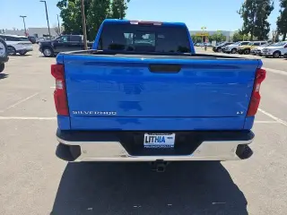 Chevrolet Silverado 1500 2026 4x4 LT 4 puertas Cabina Crew 5.8 pies. SB con 1LT