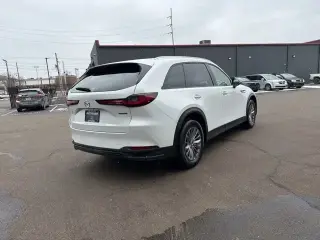 Mazda CX-90 2025 AWD 3.3 Turbo Preferred 4 puertas SUV