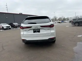 Mazda CX-90 2025 AWD 3.3 Turbo Preferred 4 puertas SUV