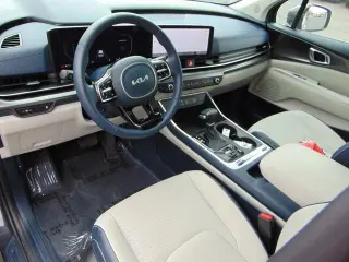Kia Carnival 2025 SX Prestige 4 puertas Minivan