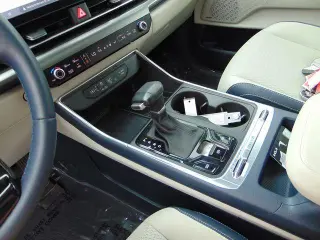 Kia Carnival 2025 SX Prestige 4 puertas Minivan
