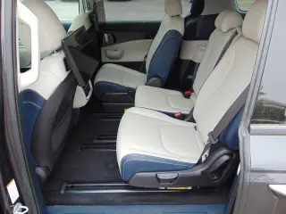 Kia Carnival 2025 SX Prestige 4 puertas Minivan
