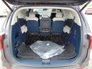 Kia Carnival 2025 SX Prestige 4 puertas Minivan