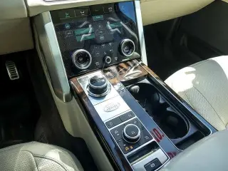 Land Rover Range Rover 2021 AWD P525 HSE Westminster Edition 4 puertas SUV