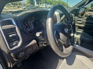 Ram 2500 2024 4x4 Big Horn 4 puertas Cabina Crew 6.3 pies. Pickup SB
