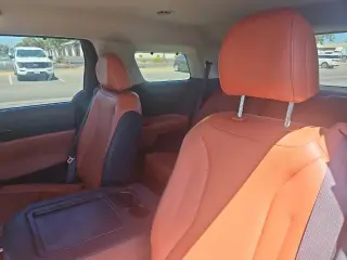 Kia Carnival 2022 SX 4 puertas Minivan