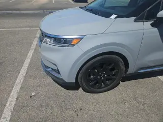 Kia Carnival 2022 SX 4 puertas Minivan